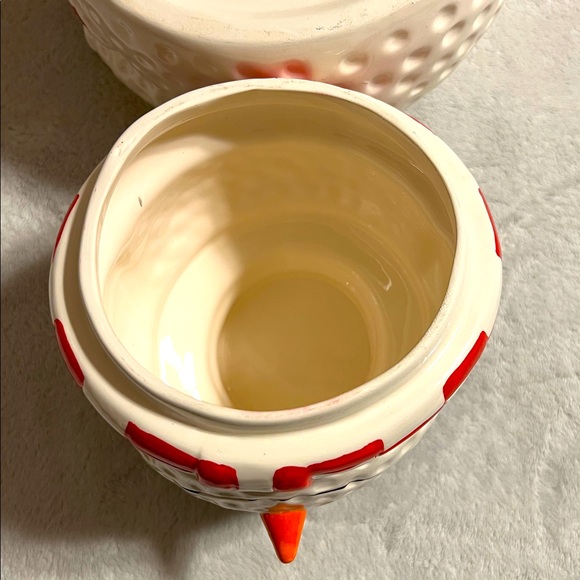 Gibson. Vintage 1997 10” Tall Festive Snowman Cookie Jar - White and Black - Picture 6 of 6